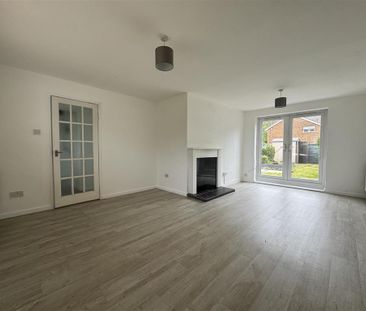 3 bedroom terraced house to rent - Photo 4