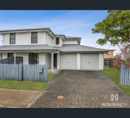 14B Siemons Street, One Mile, Qld 4305 - Photo 2