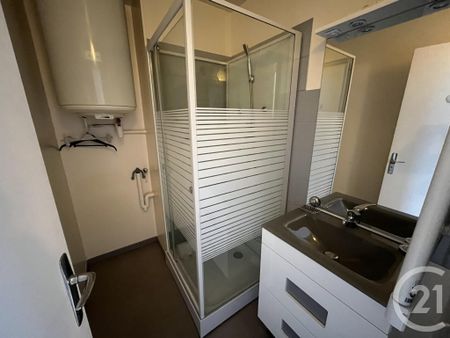 Location Appartement 2 pièces 35m² GRANVILLE 50400 - Photo 5