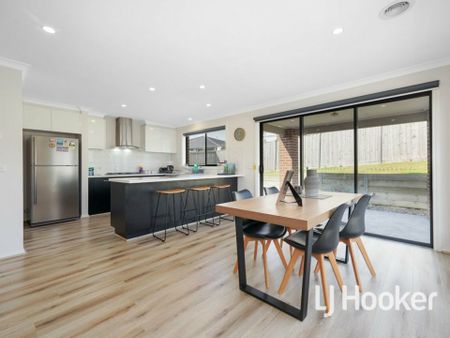 FAMILY HOME IN GRANDVUE ESTATE - Photo 2