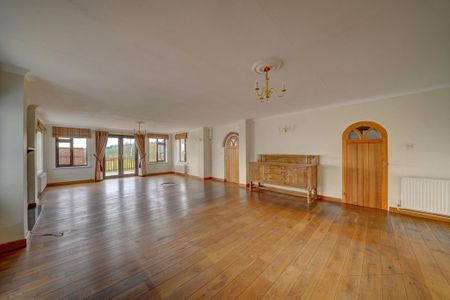 5 bedroom cottage to rent - Photo 2