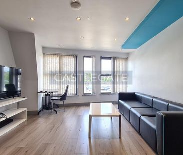 3 bedroom flat share to rent - Photo 2