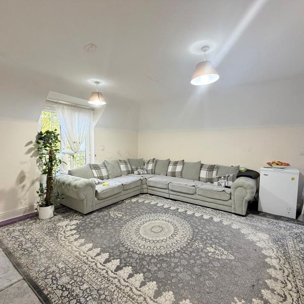 Bramshott Place, Fleet, GU51 - Photo 1