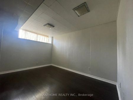 Property For Lease | N9295004 - Photo 4