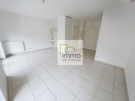 Location Appartement 1 pièce 28m² - Photo 3
