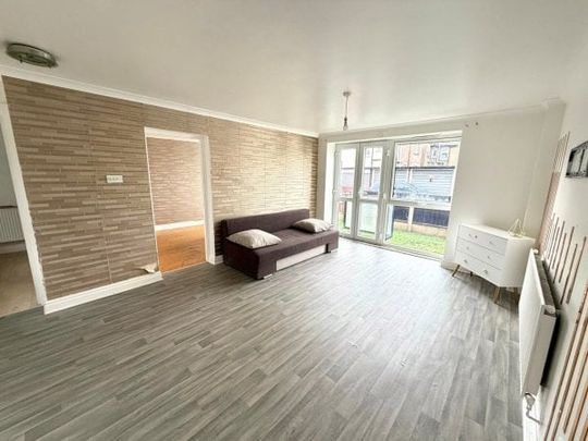 Oldegate House, East Ham E6, Property for rent - Photo 1