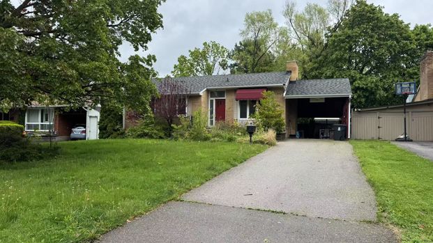 For Lease - 60 Paperbirch Drive Unit# LOWER, Toronto, Ontario - Photo 1