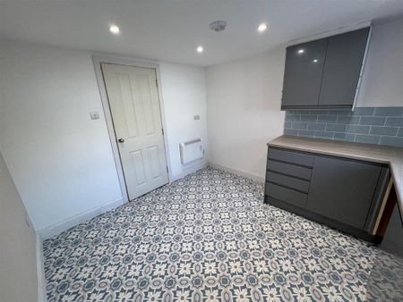 1 bedroom end of terrace house to rent - Photo 4