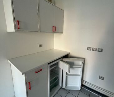 Location Appartement 1 pièce 30m² MARCQ EN BAROEUL 59700 - Photo 4