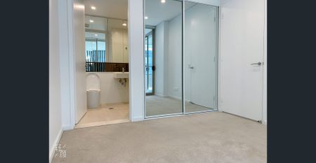 【Rosebery｜East&West-facing 2Bed2Bath｜Fully Furnished｜City Views｜Walk to Green Square】! CONFIRM THE LEASE TERM IN ADVANCE! - Photo 3