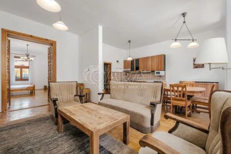 Pronájem mezonetového bytu 4+kk, 161 m and sup2;, Kateřinská ulice, Praha 2, plně vybavený - Fotografie 3