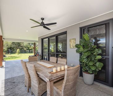 Stunning 3-Bed, 3-Bath Furnished Home for Rent – Peaceful, Sought-A... - Photo 4