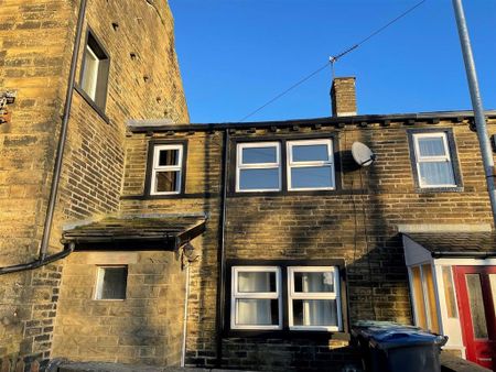 2 bedroom terraced house to rent - Photo 3