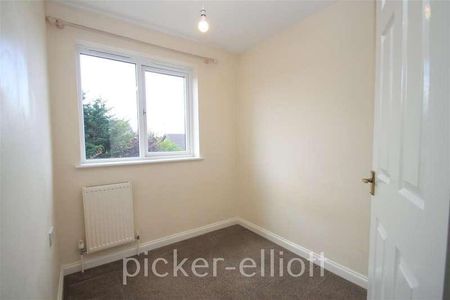 Livia Close, Hinckley, LE10 - Photo 3