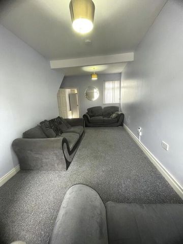 835 Crumlin Road, Belfast, BT14 8AA - Photo 2