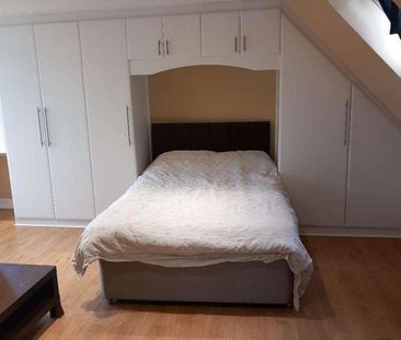 Rodgers Lane, Stoke Poges, Slough, SL2 - Photo 4