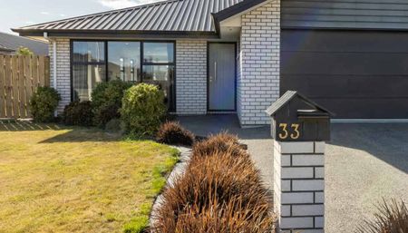 Rare Rental Opportunity in a Premium Location - Photo 5