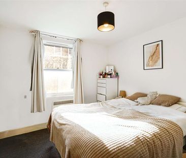 This light two bedroom apartment is located on the popular lavender... - Photo 2