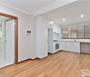 7A Amberley Way, HAMILTON HILL WA 6163 - Photo 2