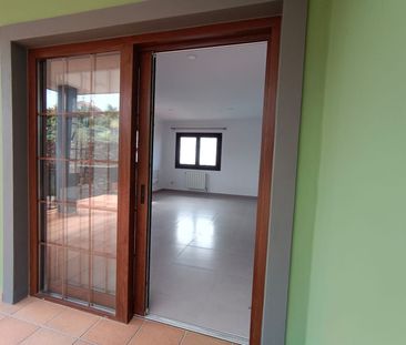 Casa/Chalet pareado En alquiler Carretera Nueva La Corujera 107, La... - Photo 1