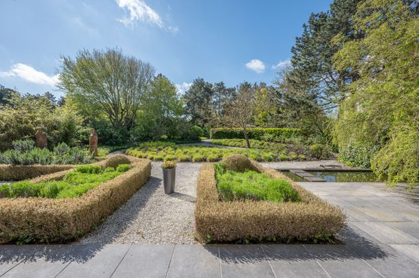 Prachtig gelijkvloers appartement met tuin ideaal gelegen aan de Zwinlaan - Photo 1