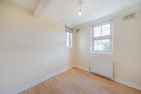 Amity Grove, London SW20 - Photo 4