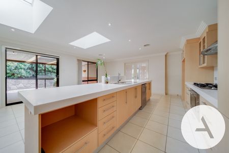 13 Allambee St, Jerrabomberra NSW 2619 - House For Rent | Domain - Photo 3