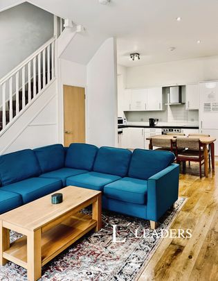 4 bedroom house to rent Bevendean Road, Brighton, East Sussex, BN2 - Photo 1