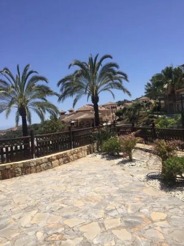 Alquiler de chalet adosado en Ojén pueblo - Photo 4