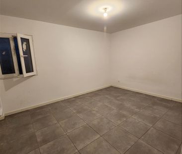 4 pièces - 93,89 m² - 1er étage - Colocation autorisée - Photo 3