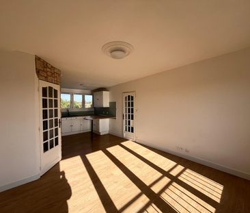 A LOUER : T2 à TOURCOING • rue de Rochdale -TOURCOING • 650 € - Photo 2