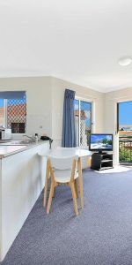 Beachside Living in the Heart of Chevron Island - Photo 3