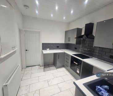 2 bedroom terraced house to rent - Photo 5