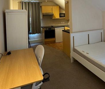 Studio to rent - Photo 4