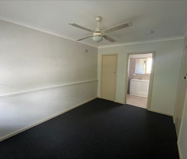 Renovated One Bedroom Unit - Photo 3