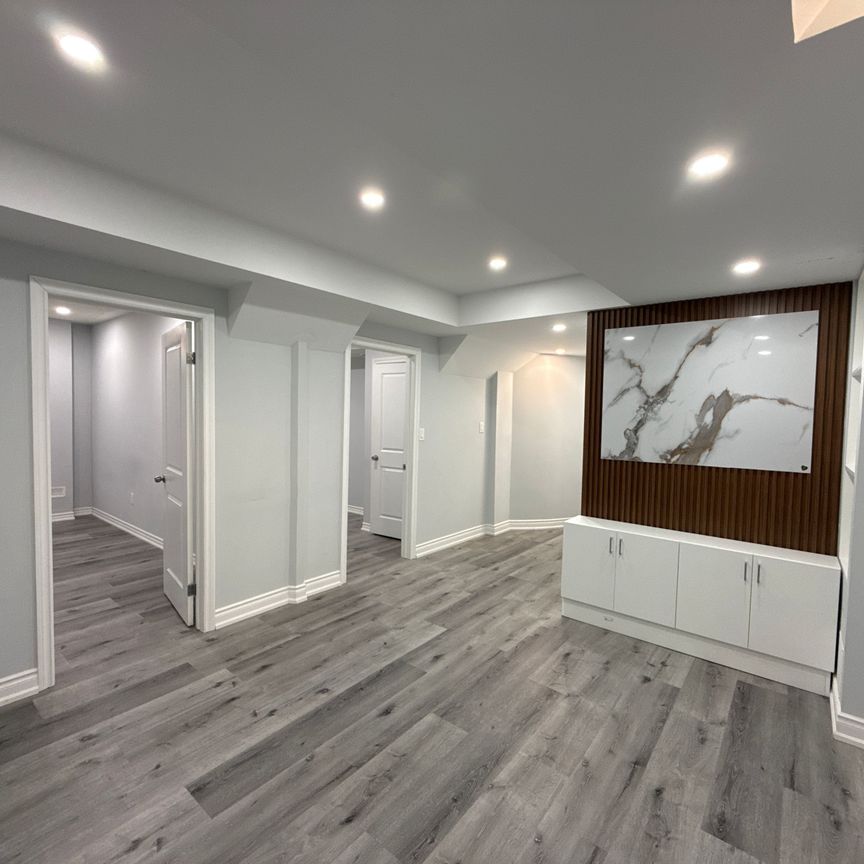 For Lease - 11 Northern Breeze Crescent Unit# Lower, Whitby, Ontario - Photo 1