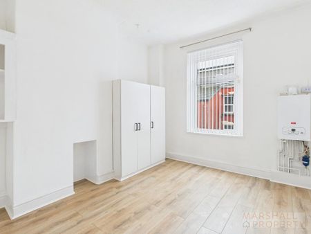 3 bedroom terraced house to rent - Photo 5