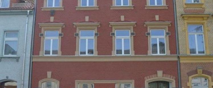 Modernes Wohnen im Altbau: 3-Zimmer-Wohnung mit Balkon - Foto 1