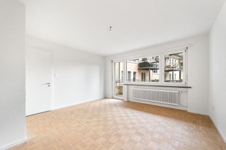 Newly renovated oasis of well-being in the heart of Zurich-Wiedikon! - Photo 4