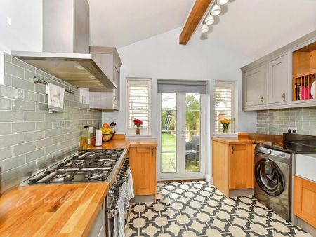 2 bedroom terraced house to rent - Photo 3