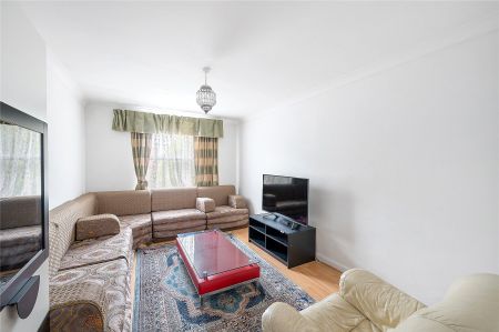 Fulham Road, London, SW6 flat to rent - Photo 2