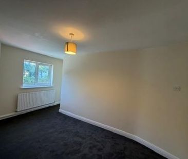 1 bedroom Flat To Let - Photo 4