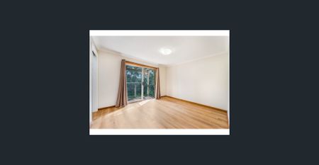 Warm and Welcoming Family Retreat - Photo 3