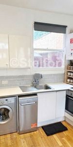 Beresford Road, N8, London - Photo 3