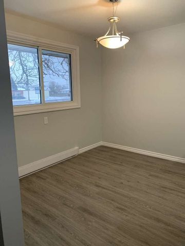 For Lease - 10 Gilbert Street, Belleville, Ontario - Photo 4