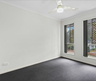 Modern Family Home in Ormeau - Photo 2