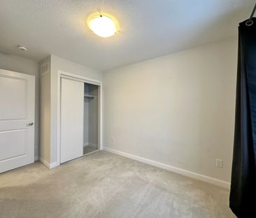 For Lease - 2032 Caltra Crescent, Barrhaven, Ontario - Photo 5