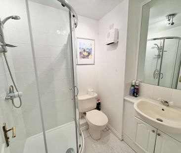 2 bedroom ground floor flat to rent - Photo 6