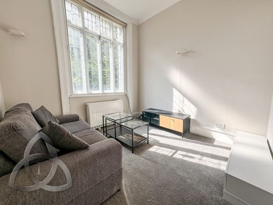 Queens Gardens, Bayswater, London, W2 3BA - Photo 1