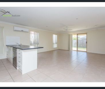 Family home in Blacks Beach - Photo 1